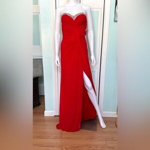 Size 0 La Femme Red Strapless Prom Dress Gown Stretch Netting Thigh Leg Slit